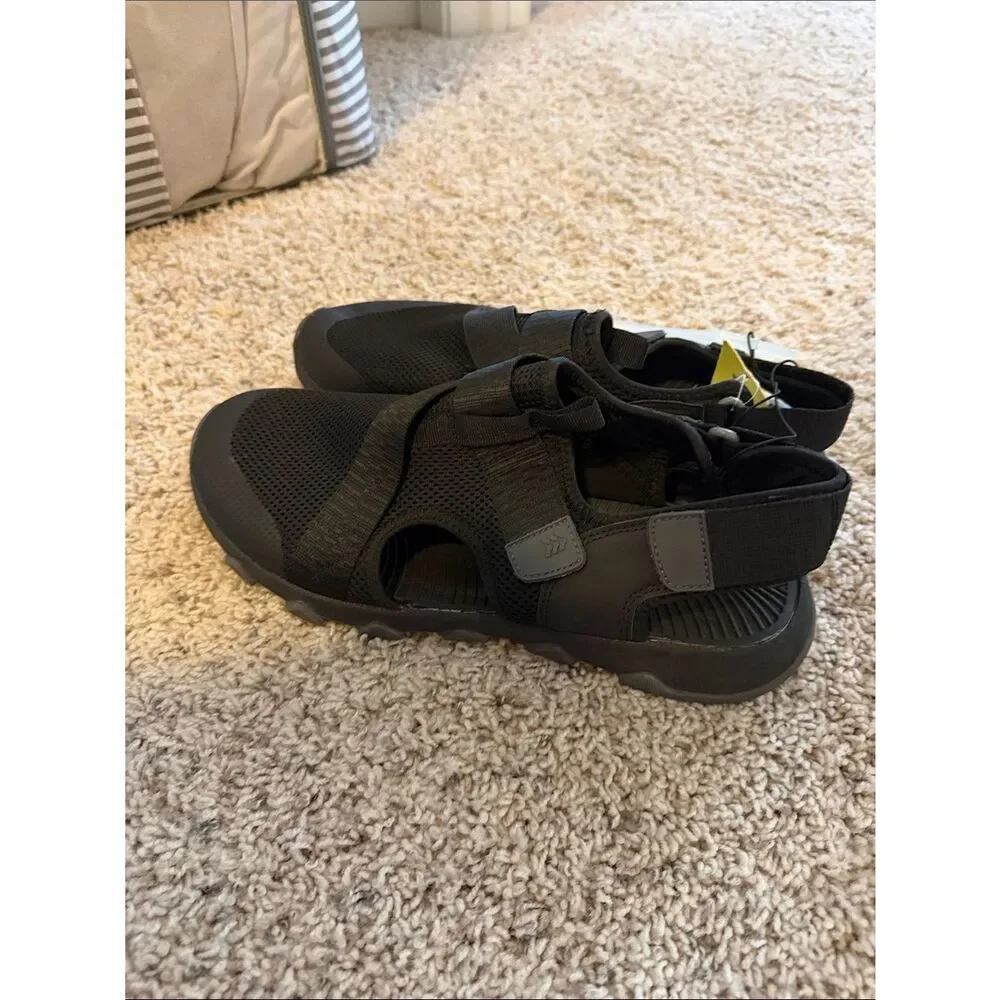 NWT All In Motion Men's Black Water Shoes 12